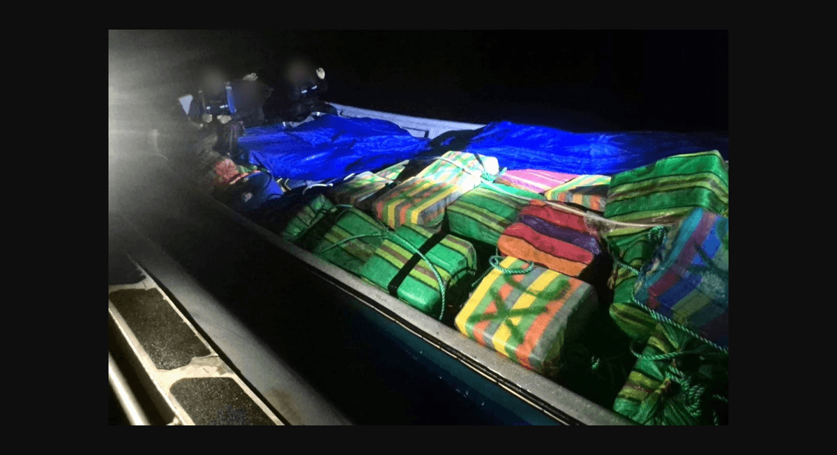 Tres arrestados en una embarcación narco con 2.800 kilos de cocaína en el Pacífico Central