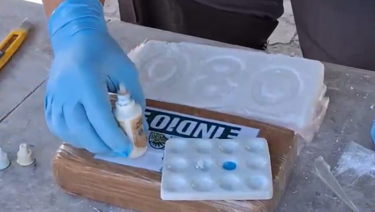 Tres arrestados con más de dos mil kilogramos de cocaína en el Pacífico de Colombia