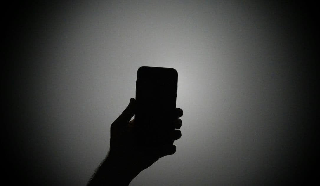 Víctimas griegas demandan a Intellexa por el spyware Predator
