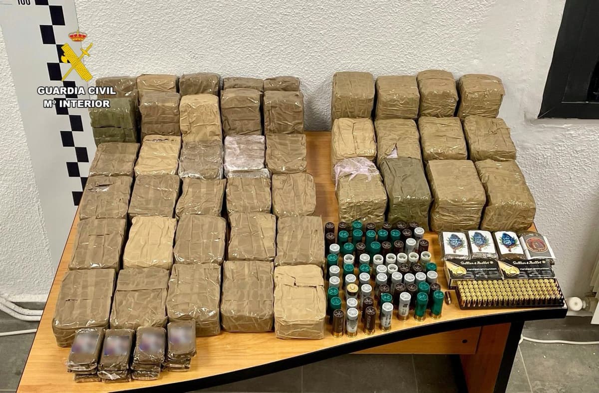 Una agresión de género revela 27 kilos de hachís en una casa de Cáceres