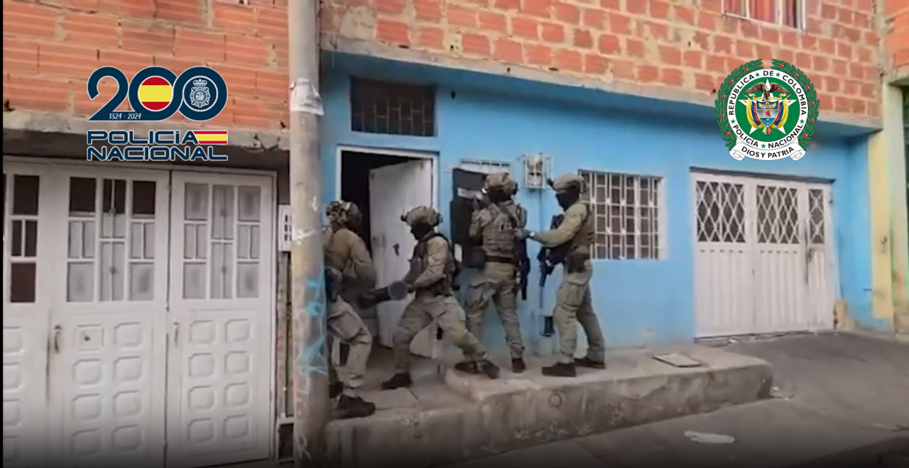 Desmantelan una organización criminal que transportaba migrantes dominicanos de Bogotá a Madrid.