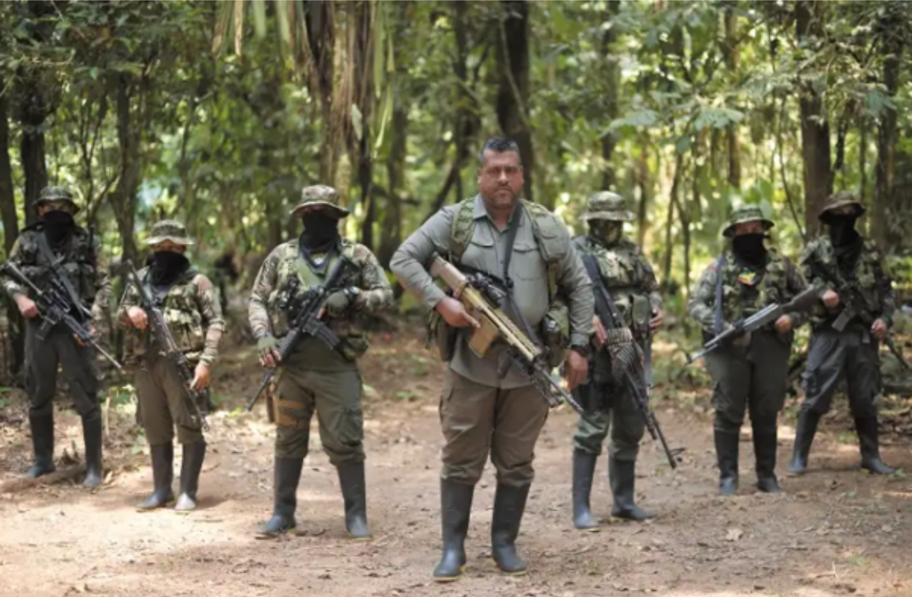De la mesa de diálogo a una prisión estadounidense: Colombia envía a Araña a extradición.